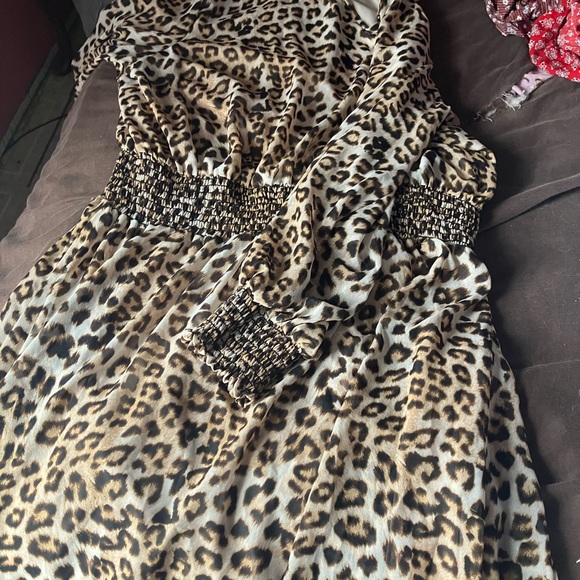 Cheetah print long sleeve dress! - Picture 2 of 3
